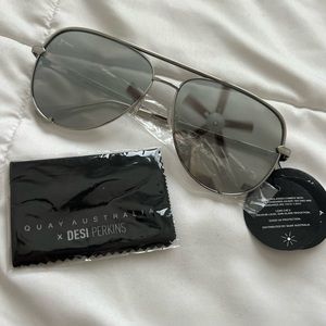 Quay High Key Sunnies